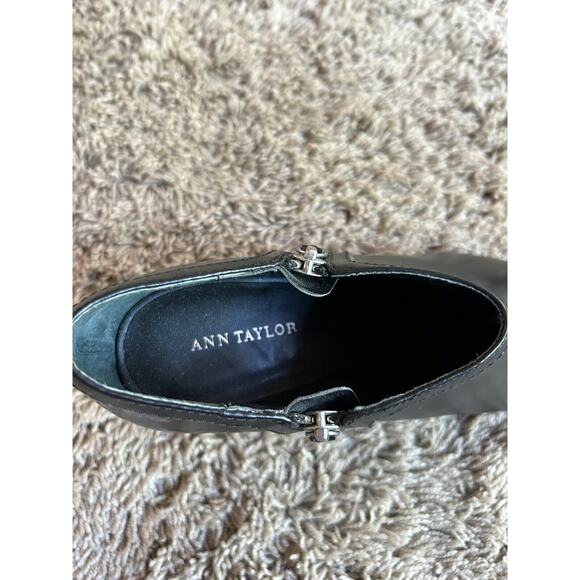 $158 ANN TAYLOR 7.5 ANKLE BOOTIE Leather Heeled SHOOTIE Pointed BLACK NEW E24 - Picture 6 of 9